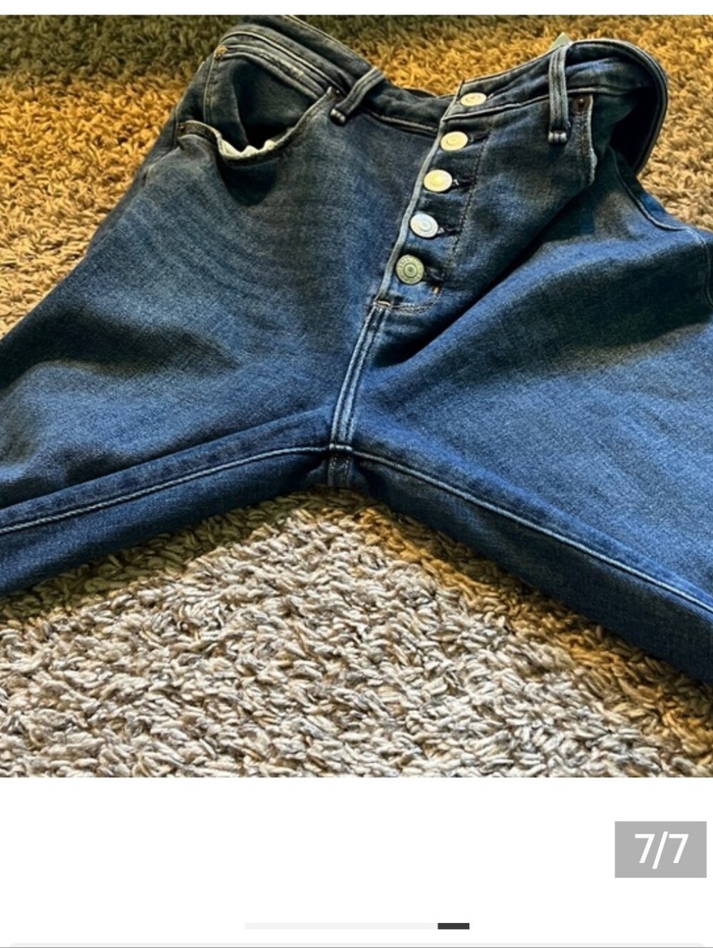 A&F Classic High-Rise Button-Fly Jeans Sz 26 (2L)